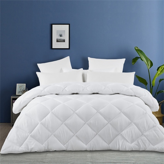 Functional fiber quilt/comforter